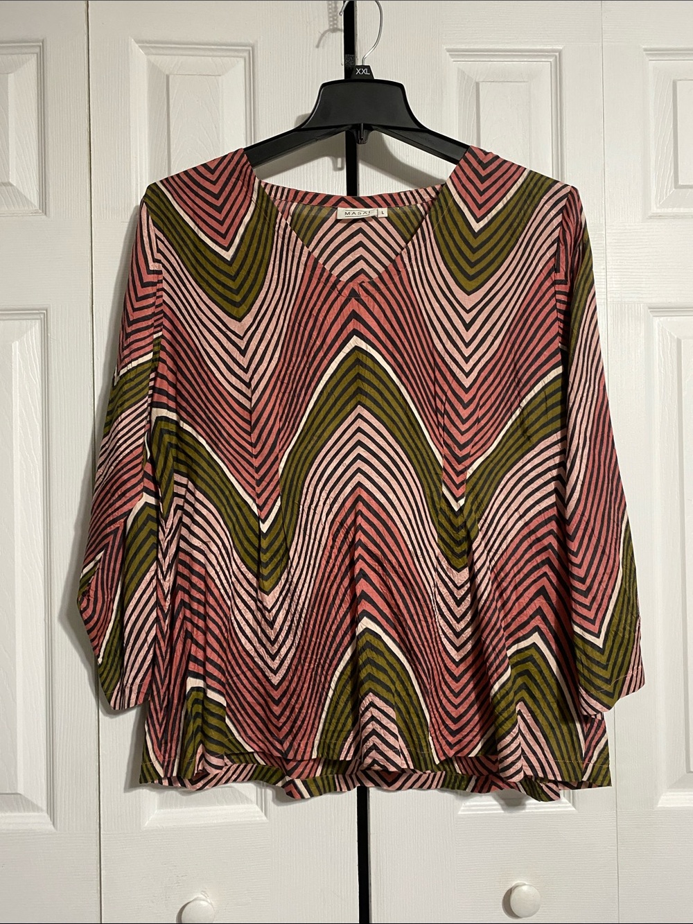PRETTY MASAi long sleeve top shirt blouse size LARGE